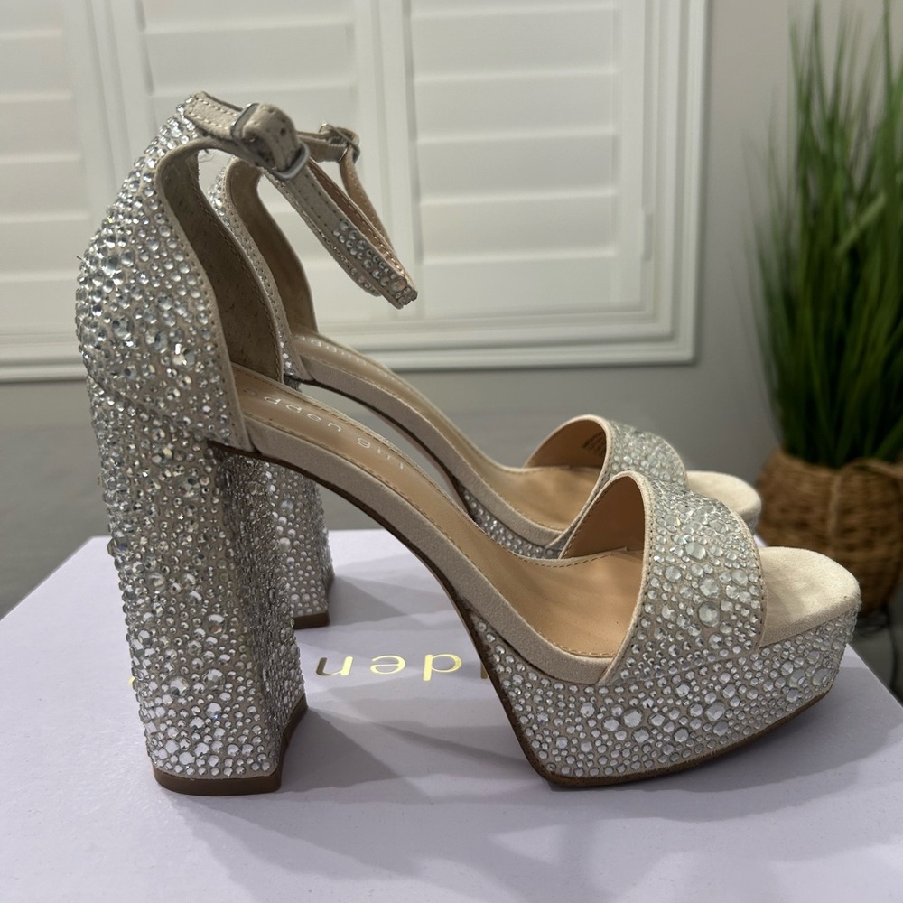 Madden Girl platform sandals/ heels